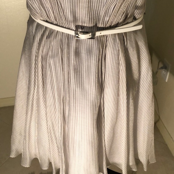 Pinstriped dress - Picture 3 of 6